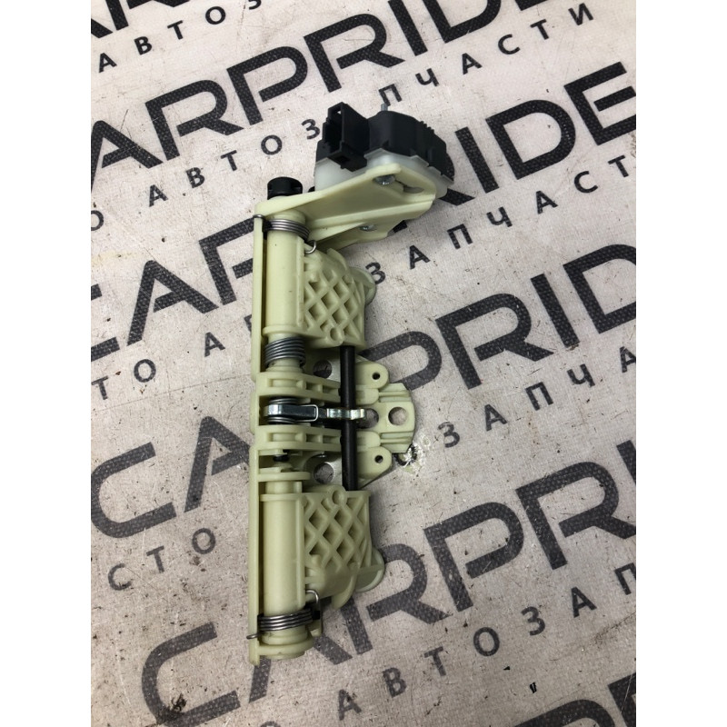 Направляющая подголовника (салон) Mercedes-Benz E-class W211 2008 3.5 2119700125