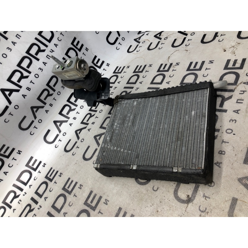 Испаритель кондиционера (отопление и кондиционирование) FORD Focus MK3 2015 2.0 F1FZ19850A