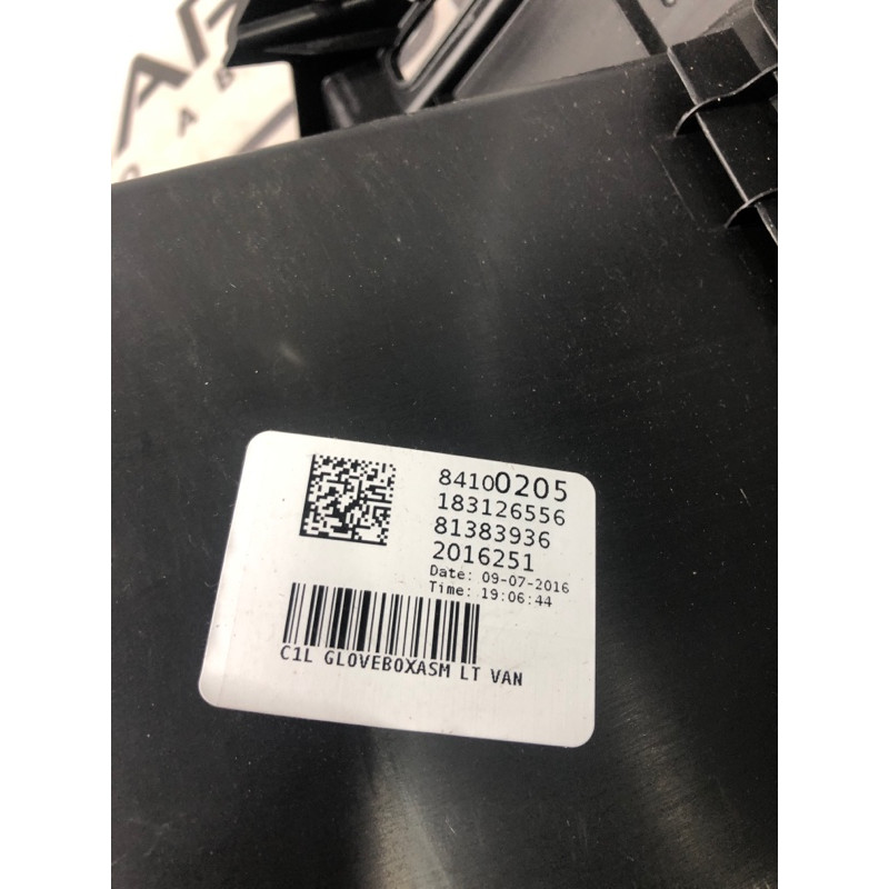 Бардачок (салон) Cadillac Xt5 1 2016 3.6