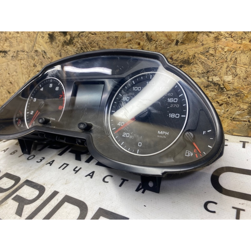 Панель приборов (салон) AUDI Q5 8R 8R0920950K