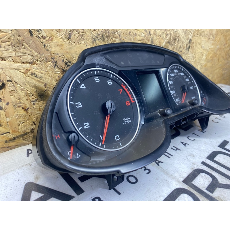 Панель приборов (салон) AUDI Q5 8R 8R0920950K