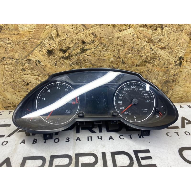 Панель приборов (салон) AUDI Q5 8R 8R0920950K