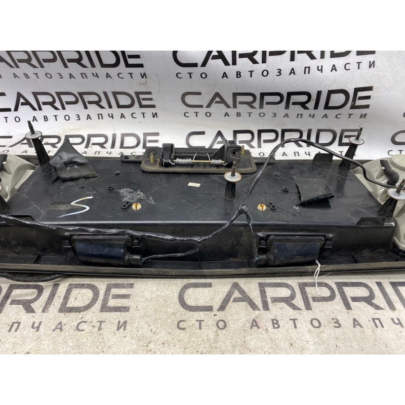 Панель подсветки номера (кузов и элементы) Cadillac SRX 2 2008 25764704