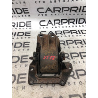 Подушка двигателя