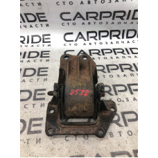 Подушка двигателя