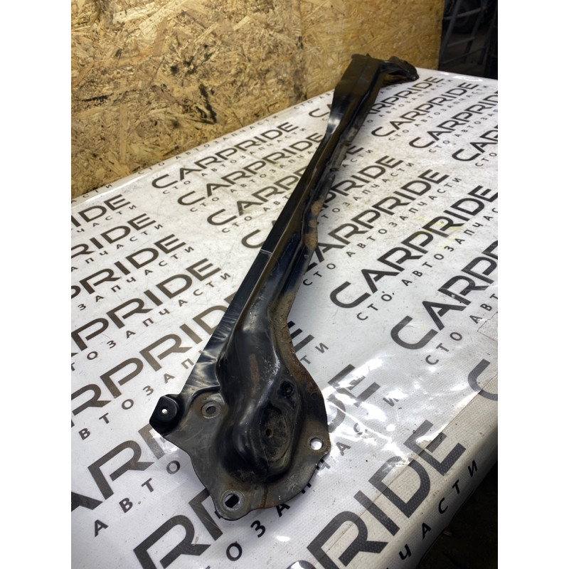 Распорка кузова (кузов и элементы) FORD Focus MK3 2013 2.0 DV6Z16A200A