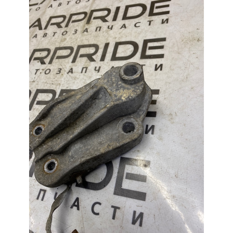 Кронштейн двигателя (кронштейны двигателя) Dodge CARAVAN RT 04721734af
