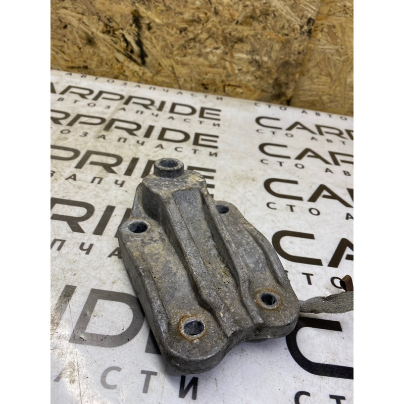Кронштейн двигателя (кронштейны двигателя) Dodge CARAVAN RT 04721734af