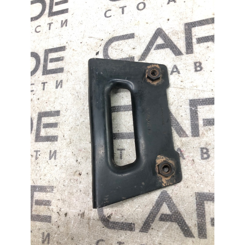 Кронштейн выпускного коллектора (выпускная система) Jeep Compass MK49 2011 2.4 04693351ac