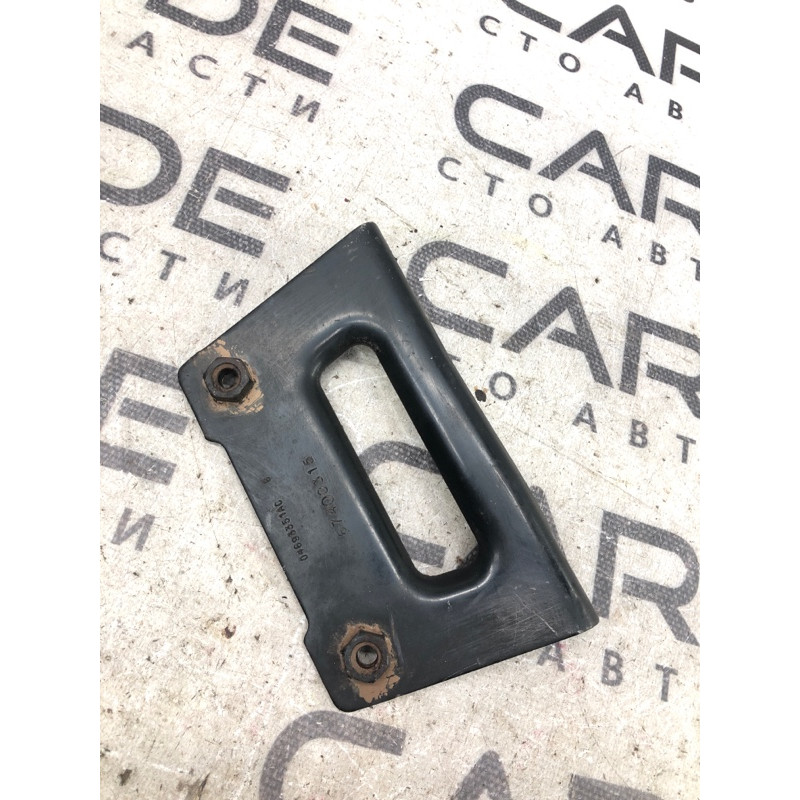 Кронштейн выпускного коллектора (выпускная система) Jeep Compass MK49 2011 2.4 04693351ac