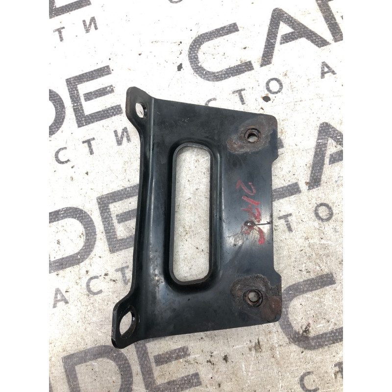 Кронштейн выпускного коллектора (выпускная система) Jeep Compass MK49 2011 2.4 04693351ac