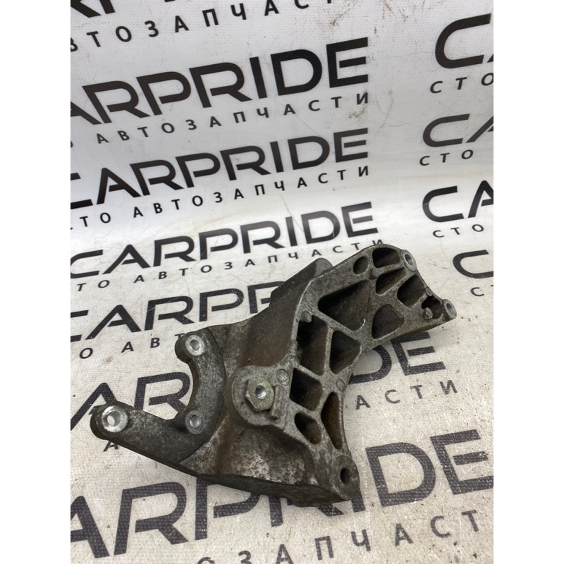Кронштейн насоса гидроусилителя (кронштейны двигателя) Dodge Journey JC 04891593aa