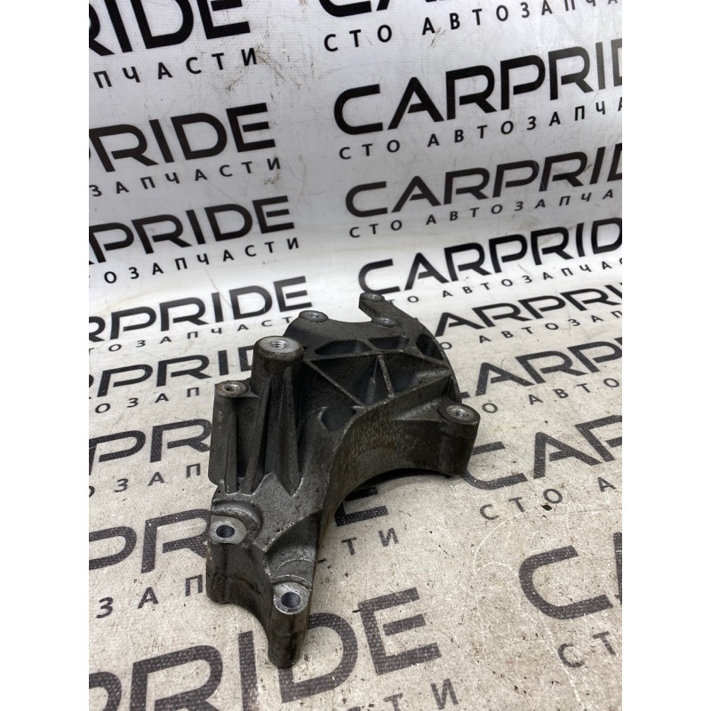 Кронштейн насоса гидроусилителя (кронштейны двигателя) Dodge Journey JC 04891593aa