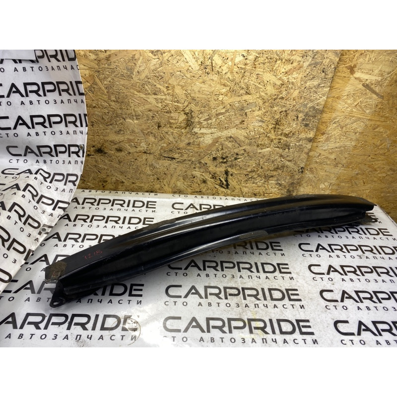 Усилитель бампера (наружные элементы кузова) Volkswagen Golf 1K 2.5 1K6807305