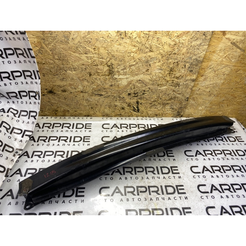 Усилитель бампера (наружные элементы кузова) Volkswagen Golf 1K 2.5 1K6807305