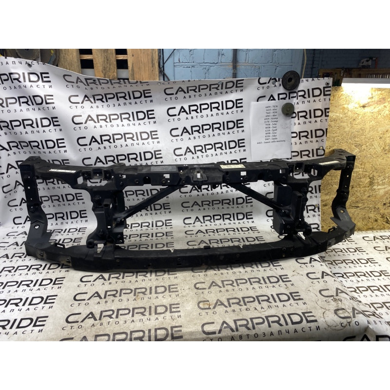 Телевизор (передняя часть кузова) (наружные элементы кузова) Land Rover Discovery 3 din500016