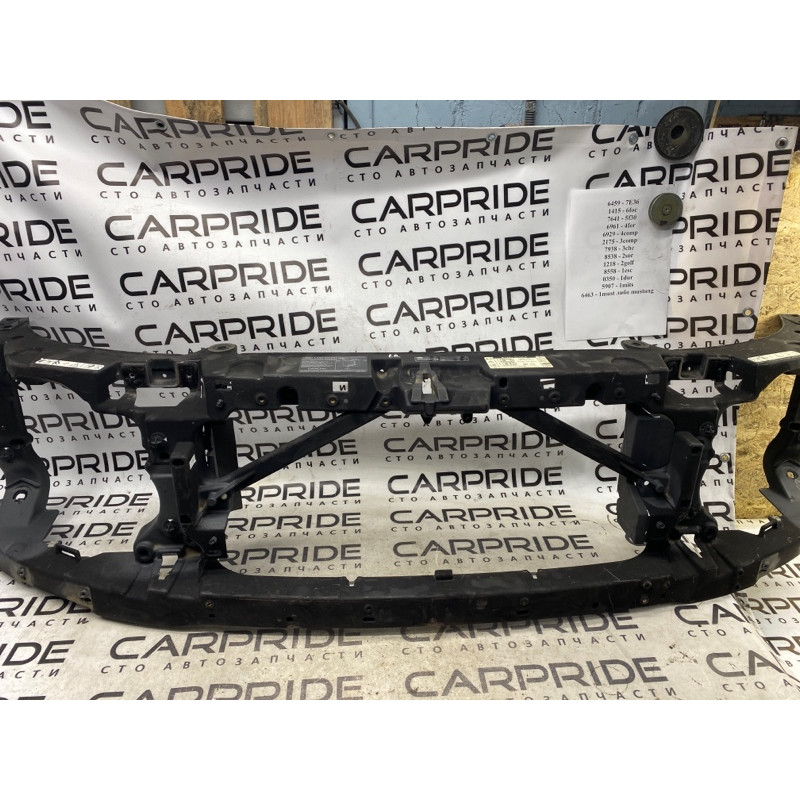 Телевизор (передняя часть кузова) (наружные элементы кузова) Land Rover Discovery 3 din500016