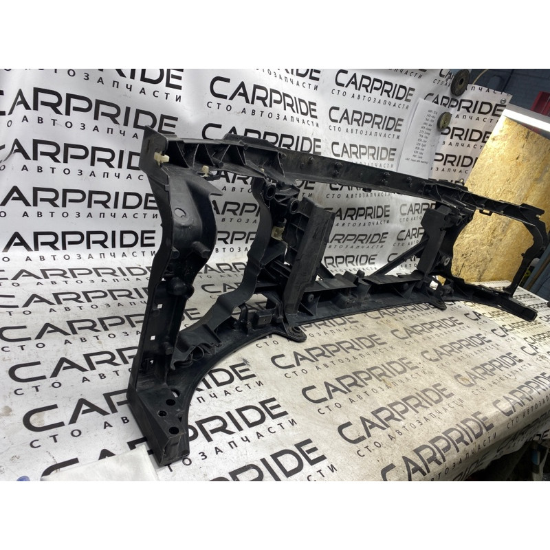 Телевизор (передняя часть кузова) (наружные элементы кузова) Land Rover Discovery 3 din500016