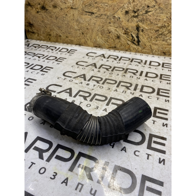 Патрубок интеркулера (двигатель и элементы) Ford Fusion MK5