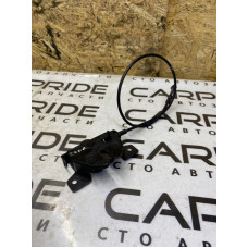 Замок капота