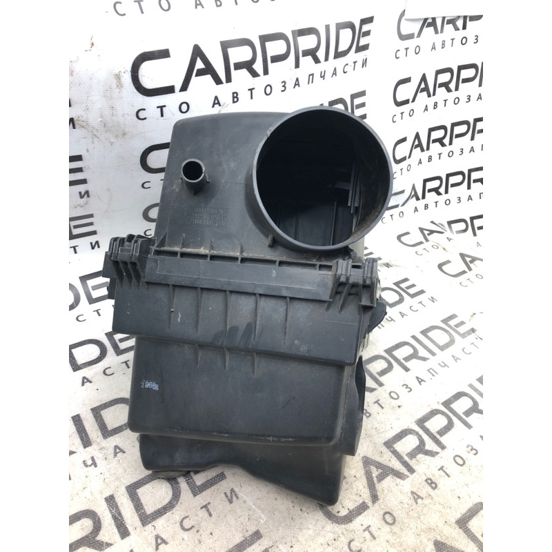 Корпус воздушного фильтра (впускная система) Dodge Durango WD 2015 5.7 HEMi 68084276AA