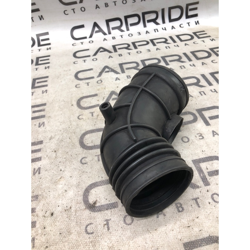 Патрубок воздушного фильтра (впускная система) Bmw 5-series E39 13547505838