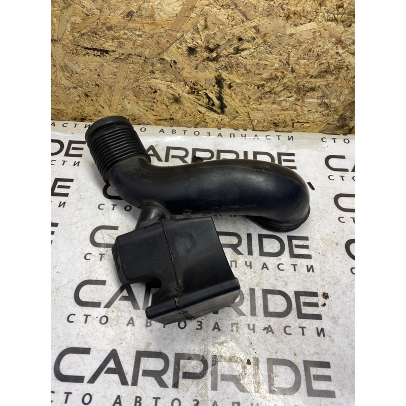 Резонатор воздушный (впускная система) Bmw X5 E53 13717503145