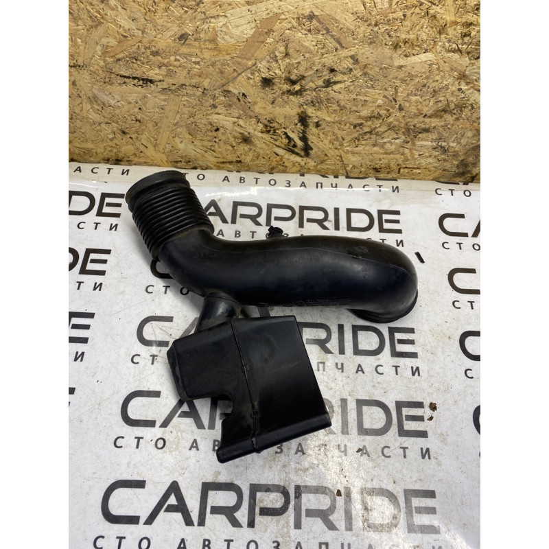 Резонатор воздушный (впускная система) Bmw X5 E53 13717503145