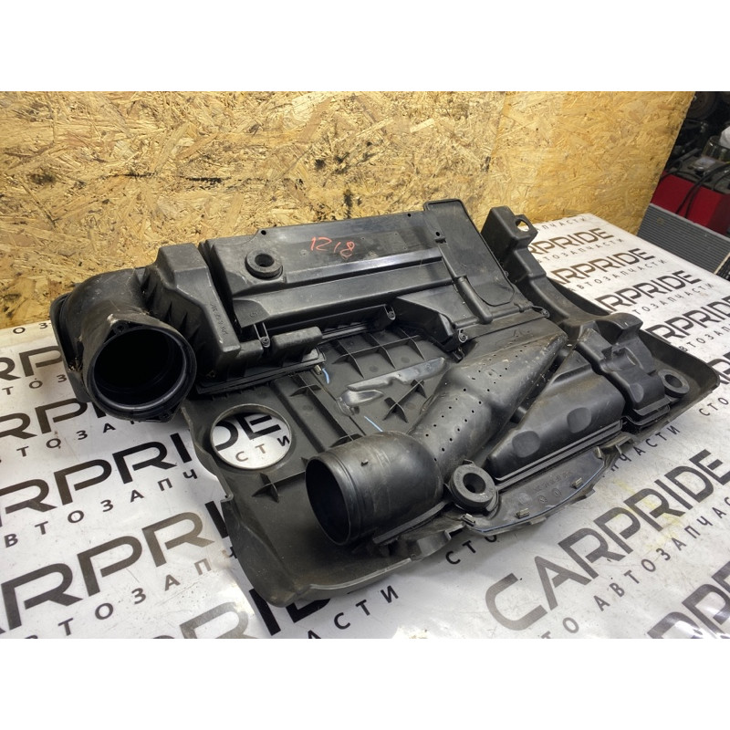 Корпус воздушного фильтра (впускная система) Volkswagen Golf 1K 2.5 07K129607E