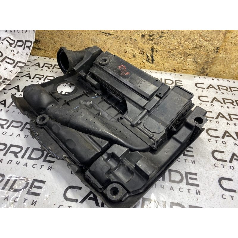 Корпус воздушного фильтра (впускная система) Volkswagen Golf 1K 2.5 07K129607E