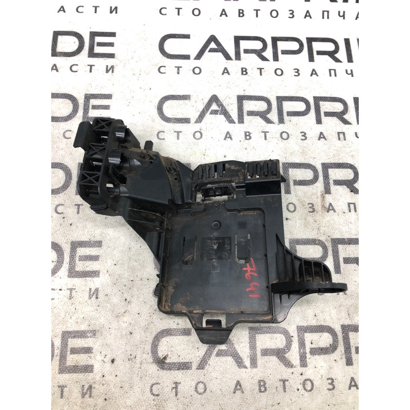 Кронштейн блока запобіжників (кузов і елементи) BMW 3-series F30 2014 N20B20 12907604347