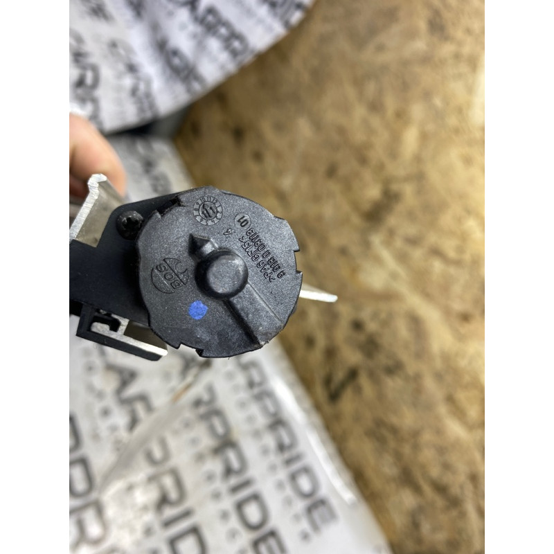 Солнцезащитная шторка (салон) Jaguar XJ X351 9918008113