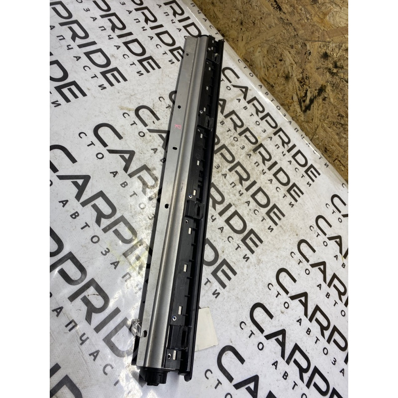 Солнцезащитная шторка (салон) Jaguar XJ X351 9918008113