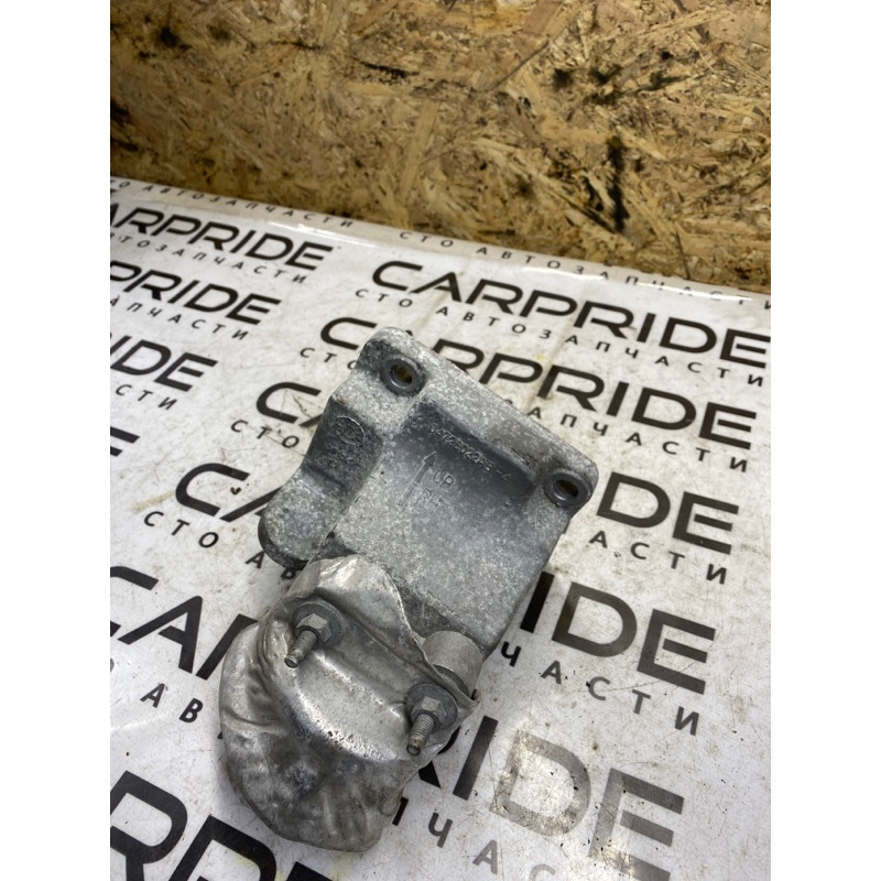 Кронштейн подушки двигателя (кронштейны двигателя) Dodge Challenger LD 04726022ab
