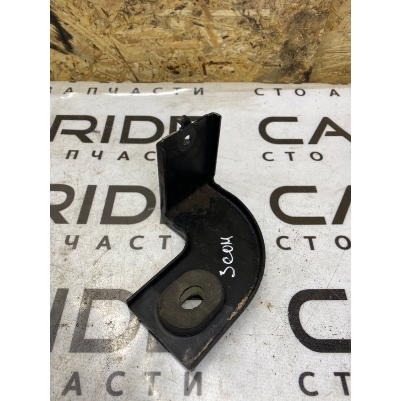 Крепление радиатора (кузов и элементы) Jeep Compass MK49 2011 2.4 05115966AA