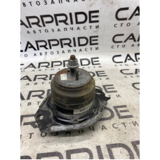 Подушка двигателя