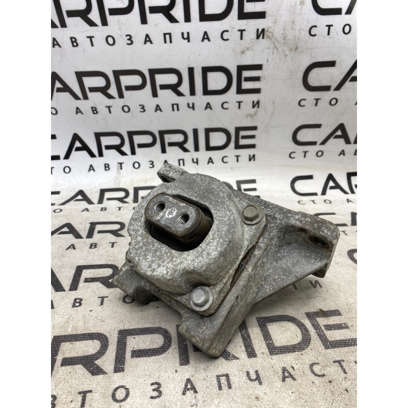 Подушка КПП (трансмиссия) Dodge Challenger LD 05147200ad