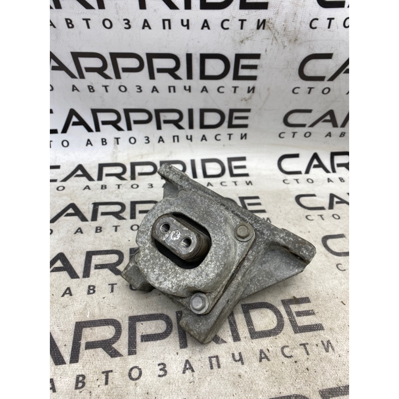 Подушка КПП (трансмиссия) Dodge Challenger LD 05147200ad