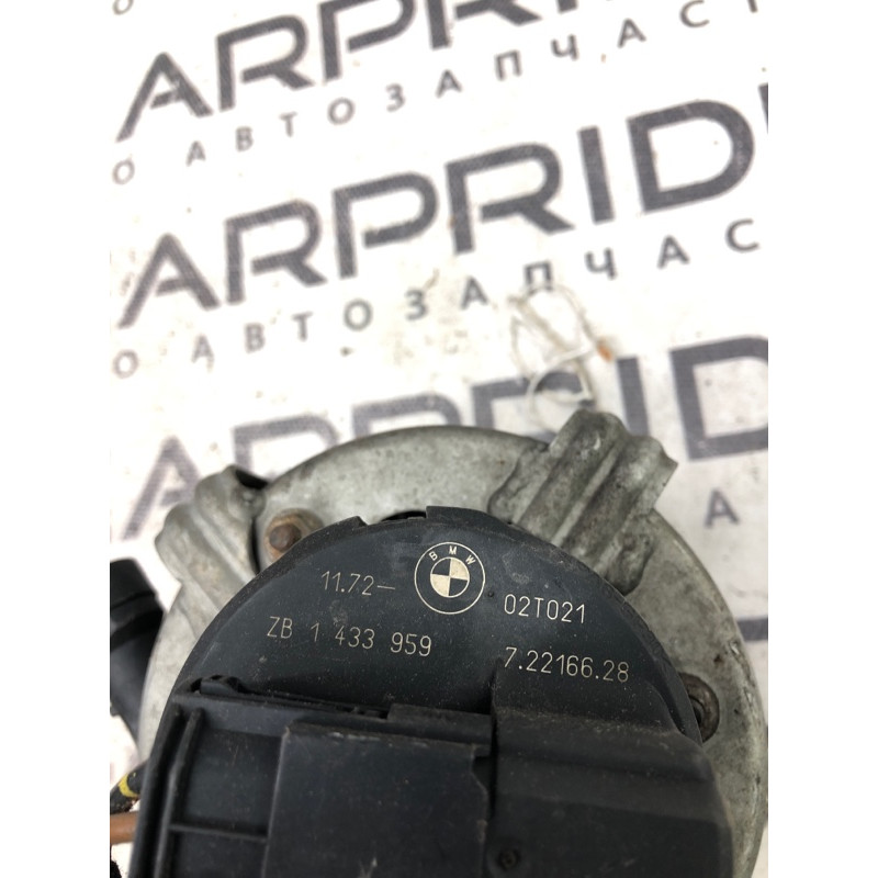 Насос вторичного воздуха (выпускная система) Bmw 5-series E39 11721433959