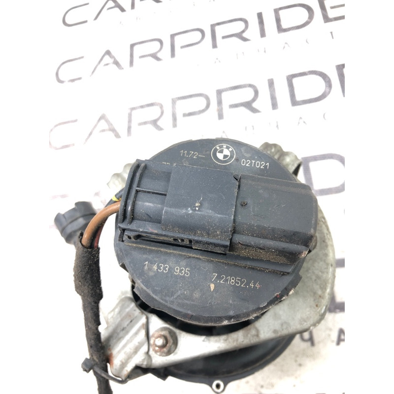 Насос вторичного воздуха (выпускная система) Bmw 5-series E39 11721433959