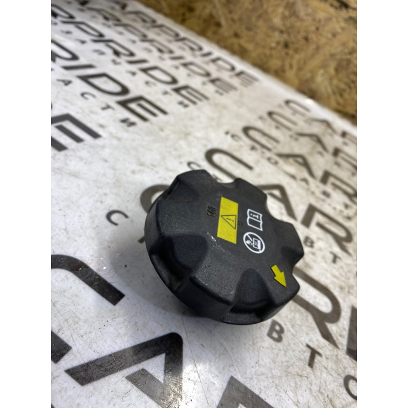 Крышка расширительного бачка (система охлаждения) Bmw 3-series E90 17117639020