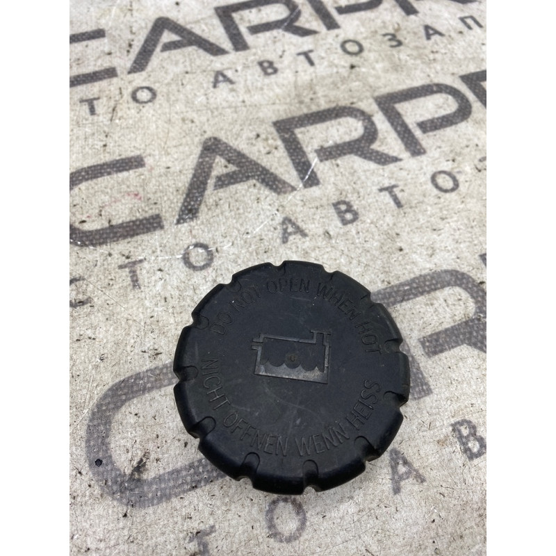 Крышка расширительного бачка (система охлаждения) Mercedes-Benz E-class W210 A2105010415