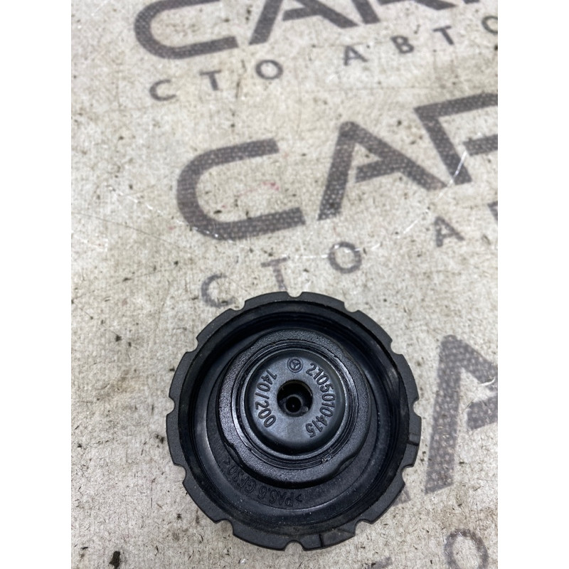 Крышка расширительного бачка (система охлаждения) Mercedes-Benz E-class W210 A2105010415