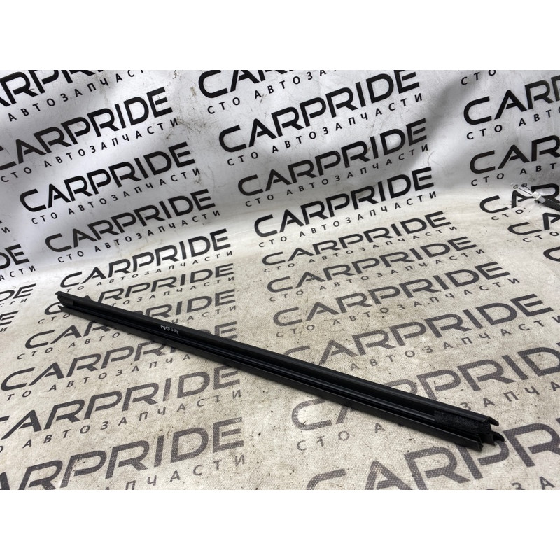 Молдинг стекла внутренний (наружные элементы кузова) Jeep Compass MP 2018 2.4 68242113AA