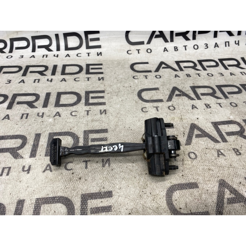 Ограничитель двери (кузов и элементы) Jeep Compass MP 2018 2.4 68242951aa