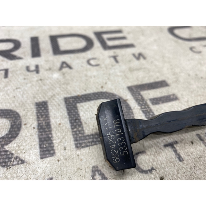 Ограничитель двери (кузов и элементы) Jeep Compass MP 2018 2.4 68242951aa