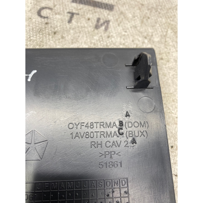 Заглушка торпедо (салон) Jeep Compass MK49 2011 2.4 YF48XDVAB