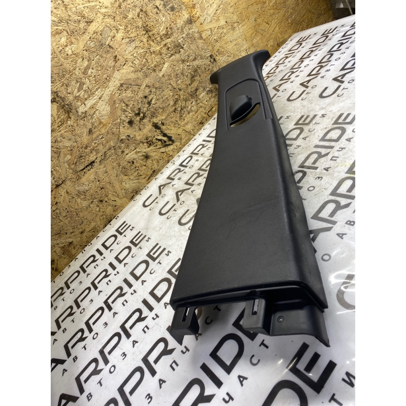 Обшивка стойки центральная (салон) Dodge Durango WD 2015 5.7 HEMi 01540110blr