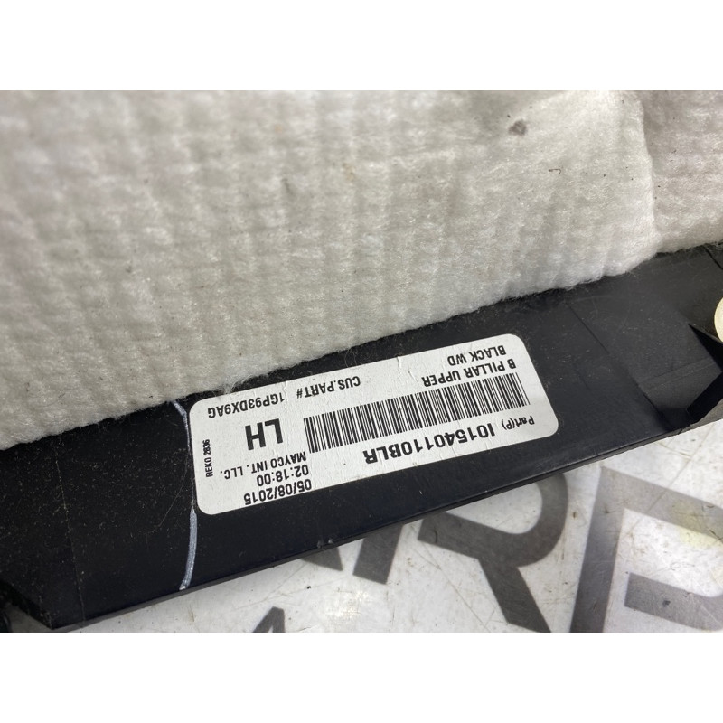 Обшивка стойки центральная (салон) Dodge Durango WD 2015 5.7 HEMi 01540110blr