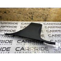 Обшивка центральної стійки